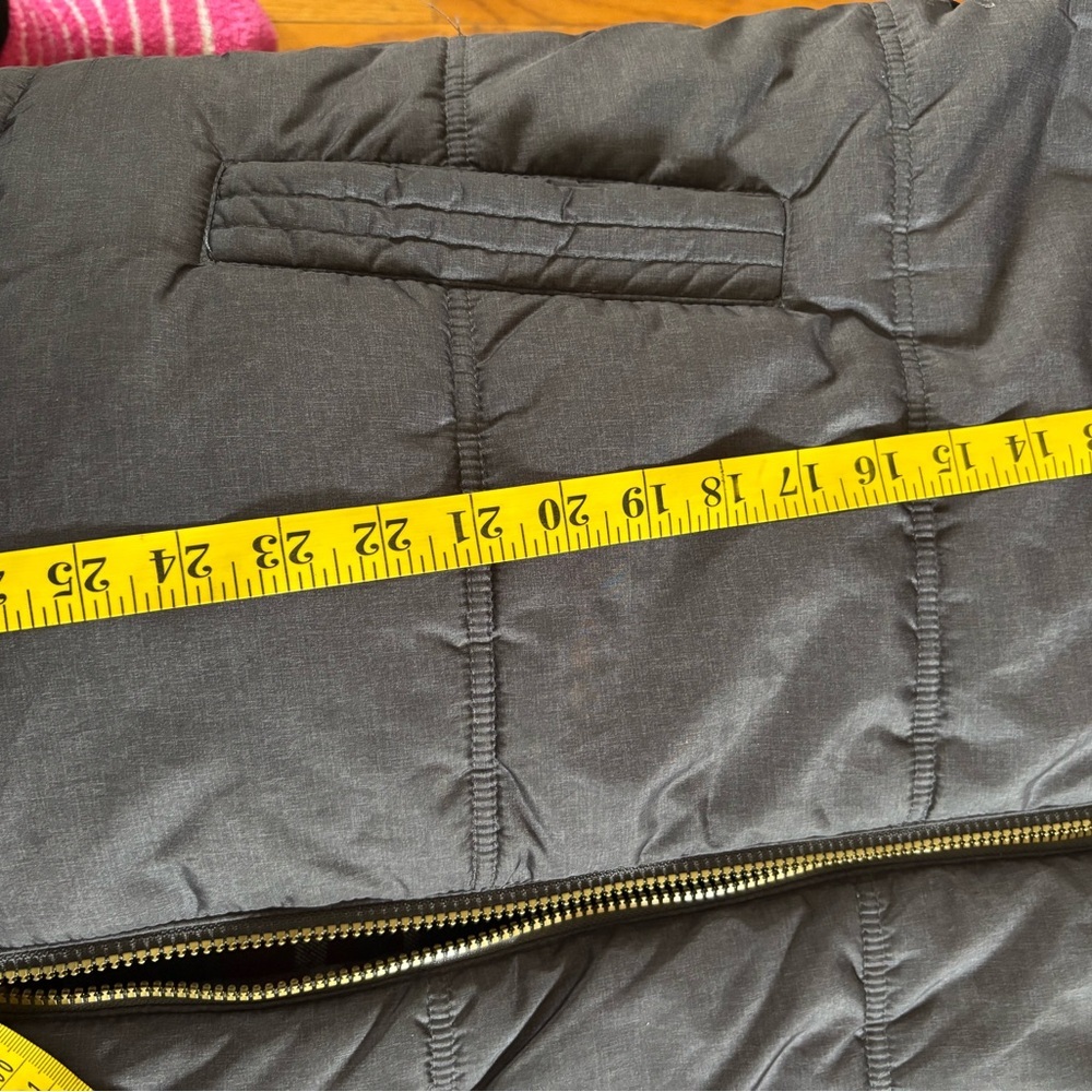 Weatherproof Men's Gray Puffer Vest - Picture 4 of 5